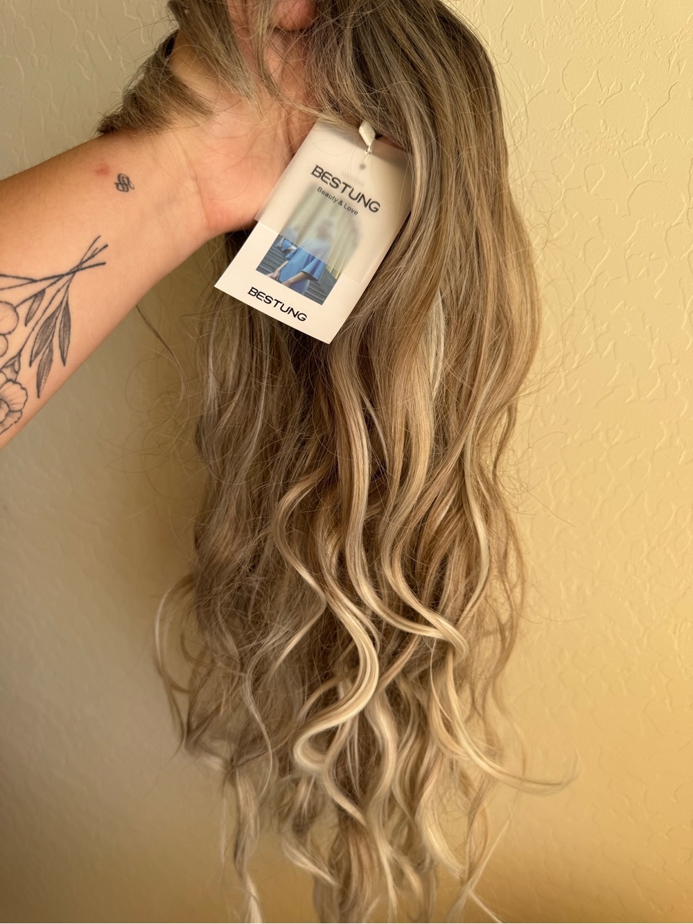 Wavy Hairpiece in Blonde Ash Blend